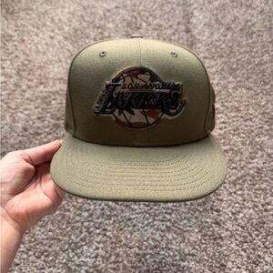 New Era LA Lakers  Army Green SnapBack Hat  (One Size)